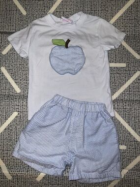 Stitchy Fish Boys 2T Seersucker Apple Outfit Set Blue White Applique Boutique